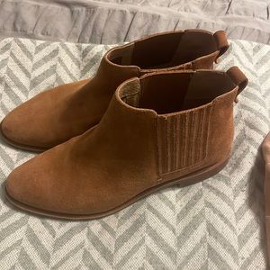 Seychelles brown booties size 10 like new